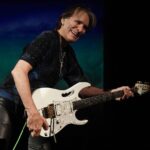 STEVE VAI 11-7-22 01